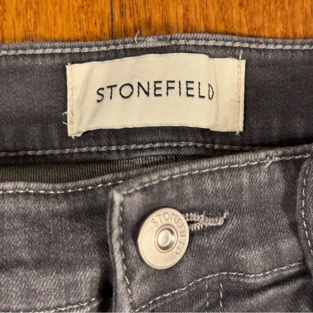 Stonefield Gray Distressed Women's Jeans 27x27